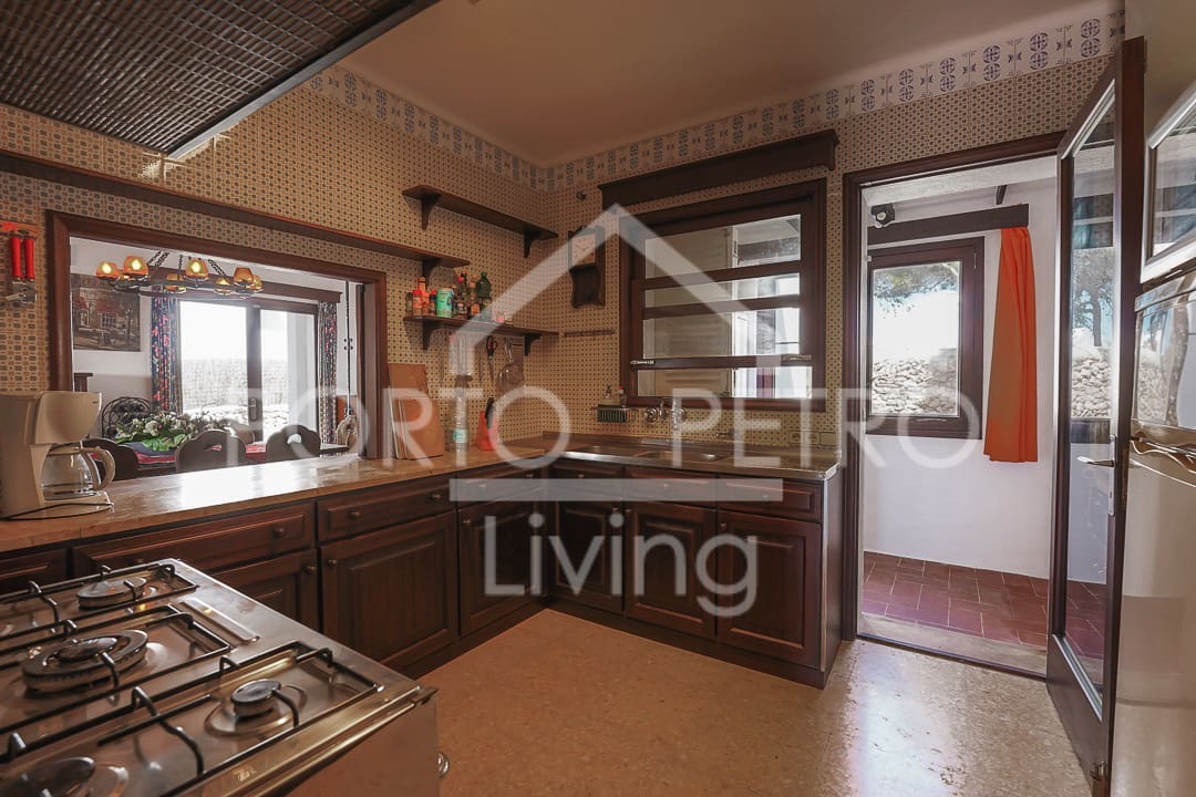 6 slaapkamer Villa te koop in Cala Serena met zwembad garage - € 1.665.000 (Ref: 9347962)