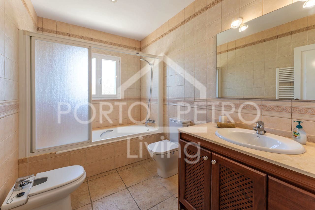 4 makuuhuone Maalaistalo myytävänä paikassa Cala d'Or mukana uima-altaan 
autotalli - 1 795 000 € (Ref: 9440171)