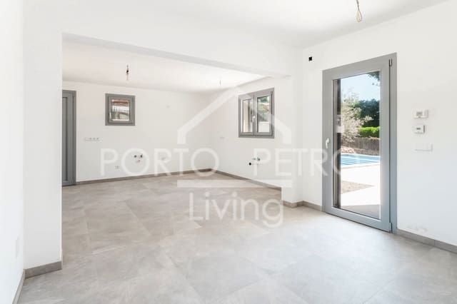 Chalet de 4 habitaciones en Porto Petro, Santanyí en venta con piscina garaje - 1.400.000 € (Ref: 9858389)