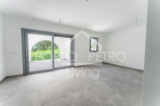 Chalet de 4 habitaciones en Porto Petro, Santanyí en venta con piscina garaje - 1.400.000 € (Ref: 9858389)
