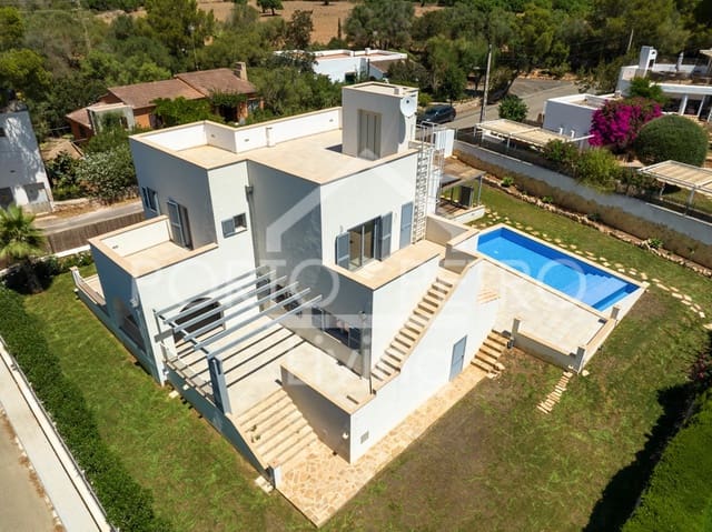 Chalet de 4 habitaciones en Porto Petro, Santanyí en venta con piscina garaje - 1.400.000 € (Ref: 9858389)
