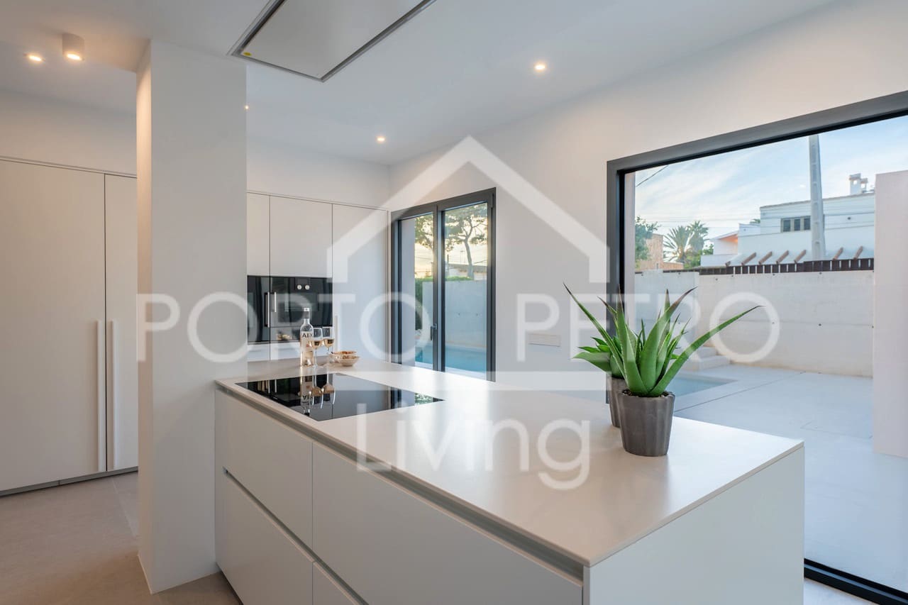 4 bedroom Villa for sale in Cala Santanyi with pool garage - € 2,100,000 (Ref: 9860337)