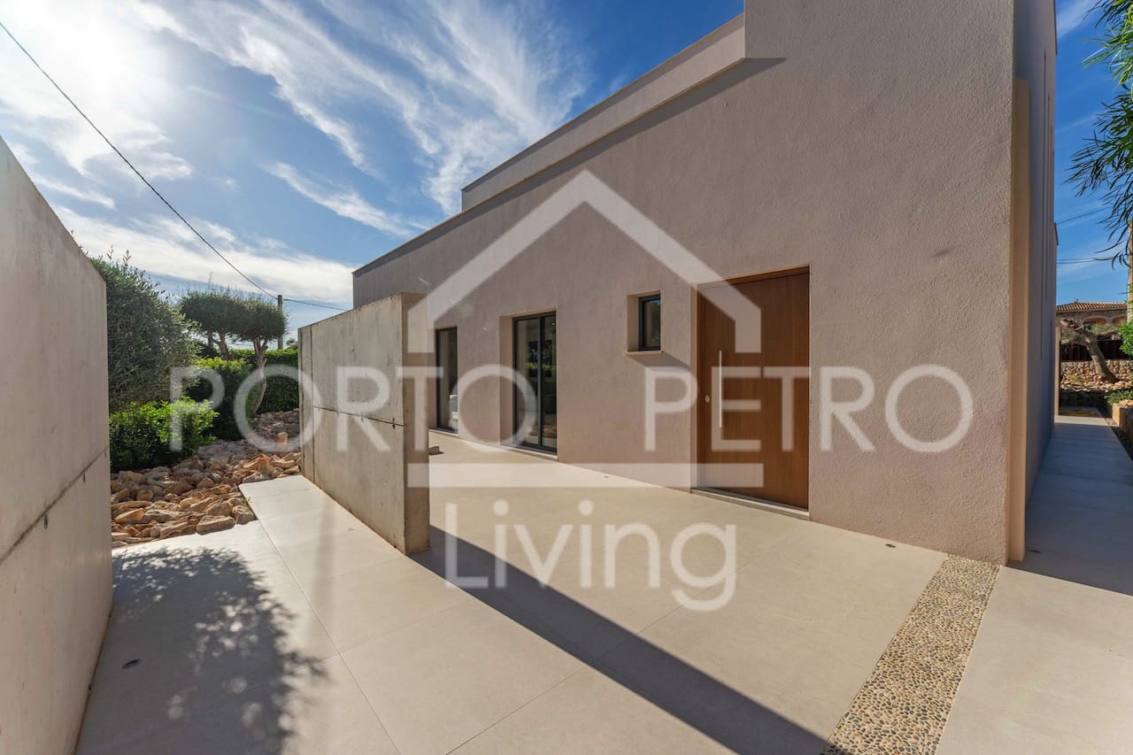 4 bedroom Villa for sale in Cala Santanyi with pool garage - € 2,100,000 (Ref: 9860337)