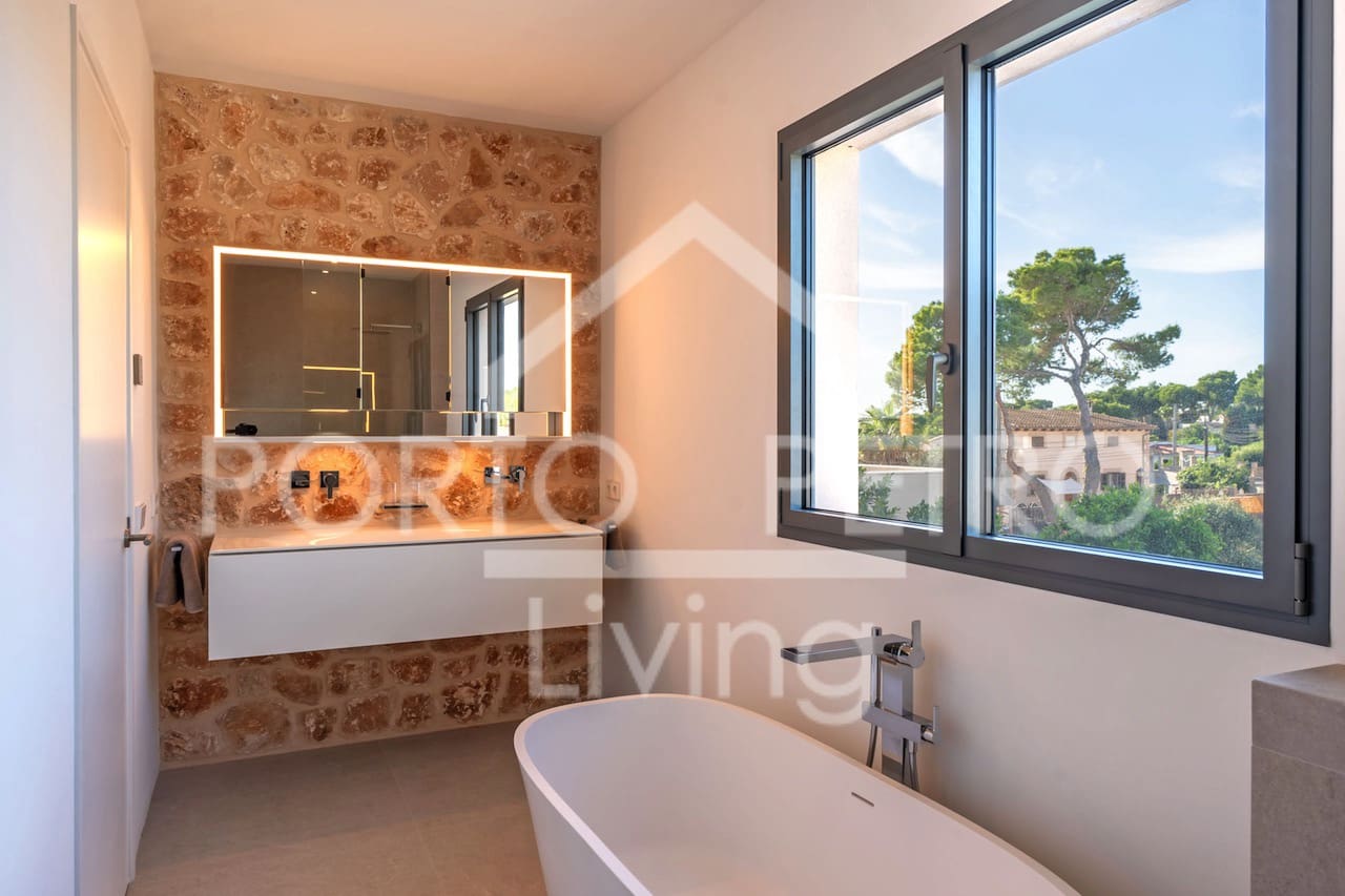 4 bedroom Villa for sale in Cala Santanyi with pool garage - € 2,100,000 (Ref: 9860337)