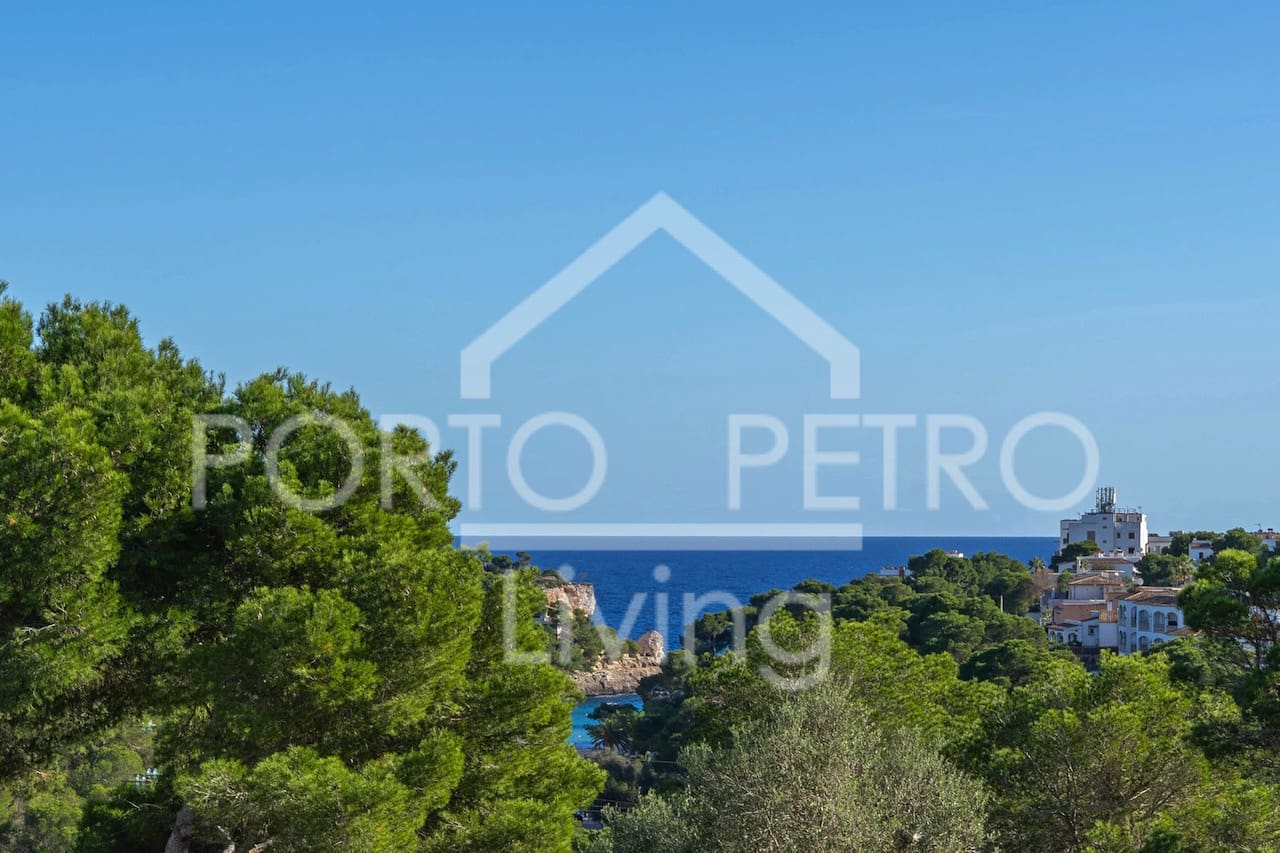 4 bedroom Villa for sale in Cala Santanyi with pool garage - € 2,100,000 (Ref: 9860337)