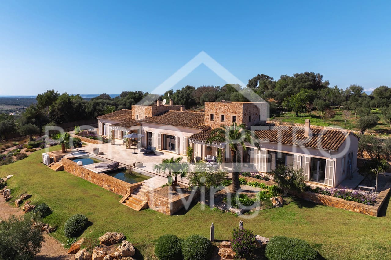 5 bedroom Finca/Country House for sale in Santanyi with pool garage - € 6,900,000 (Ref: 9860375)