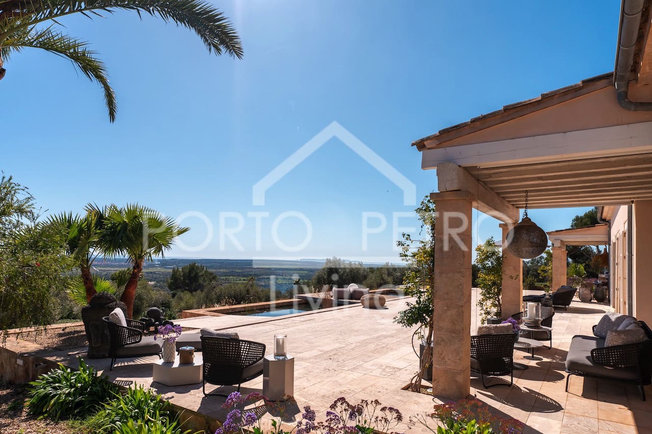 5 bedroom Finca/Country House for sale in Santanyi with pool garage - € 6,900,000 (Ref: 9860375)