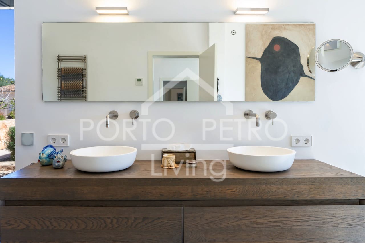 5 bedroom Finca/Country House for sale in Santanyi with pool garage - € 6,900,000 (Ref: 9860375)
