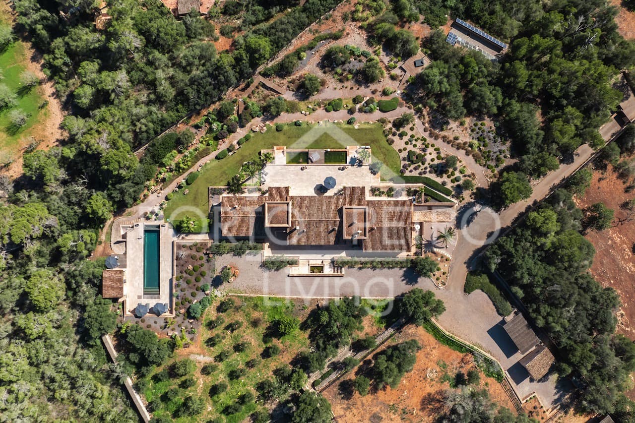 5 bedroom Finca/Country House for sale in Santanyi with pool garage - € 6,900,000 (Ref: 9860375)
