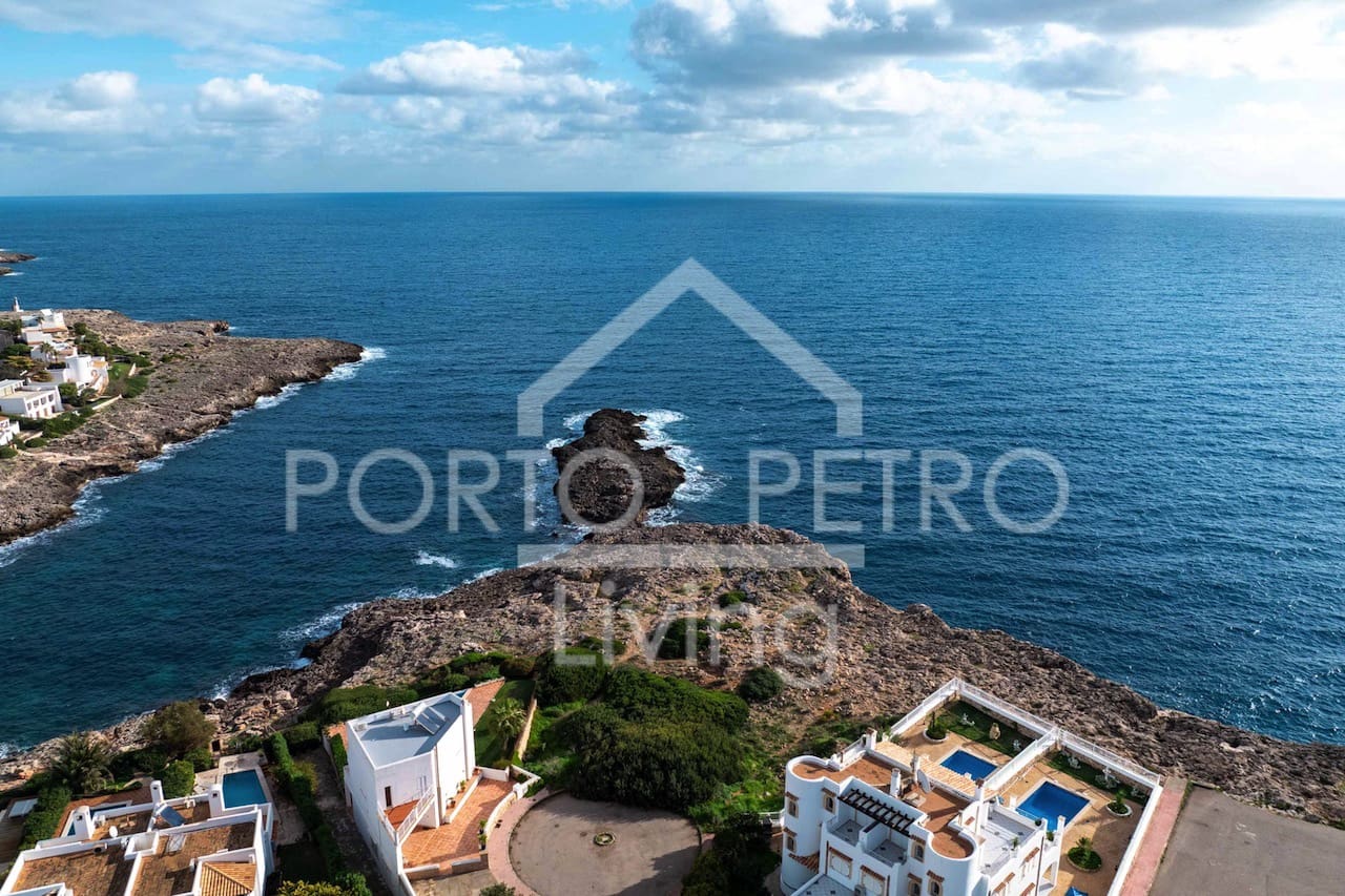 Building Plot for sale in Cala d'Or - € 1,500,000 (Ref: 9860376)