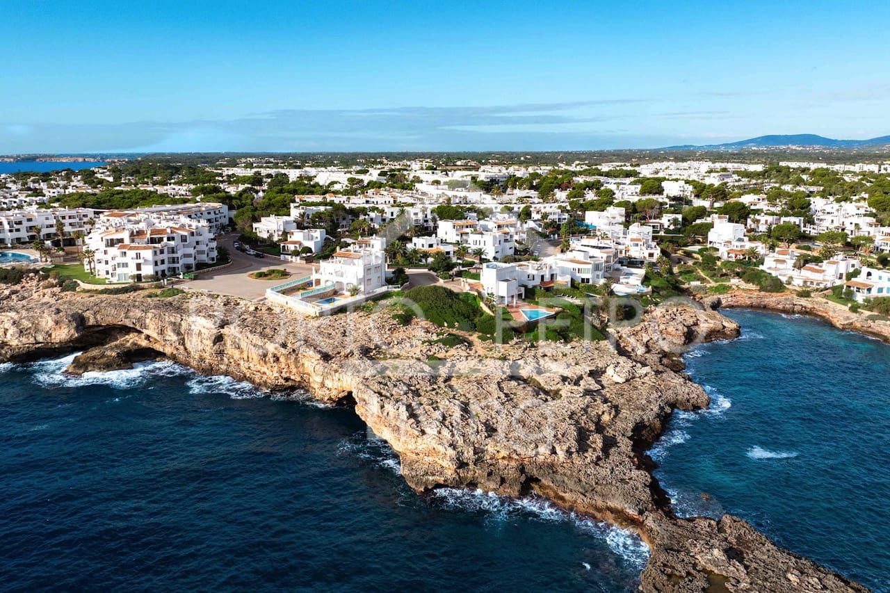 Building Plot for sale in Cala d'Or - € 1,500,000 (Ref: 9860376)