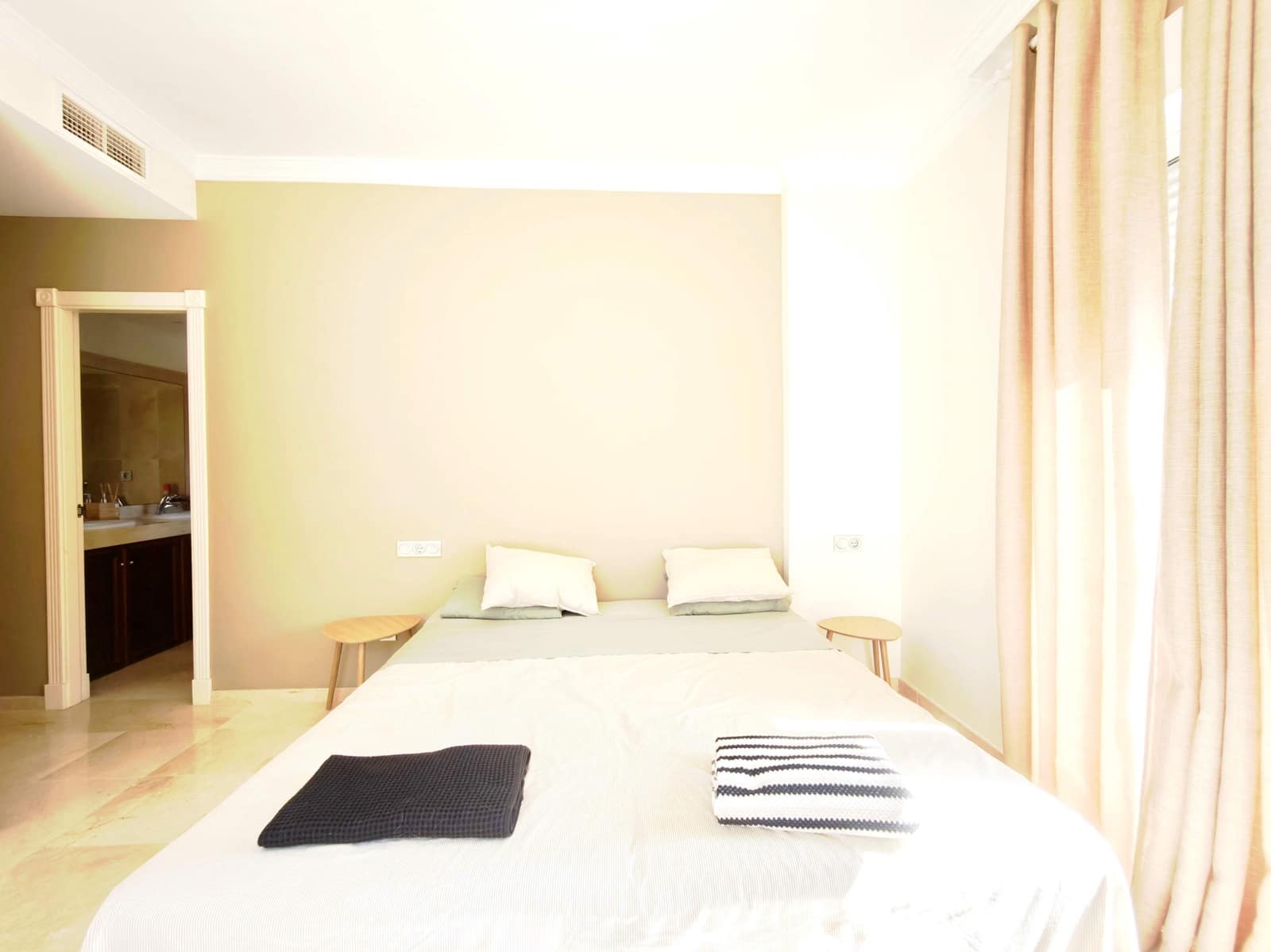 3 Zimmer Apartment zu verkaufen in San Roque mit Pool Garage - 525.000 € (Ref: 10004251)