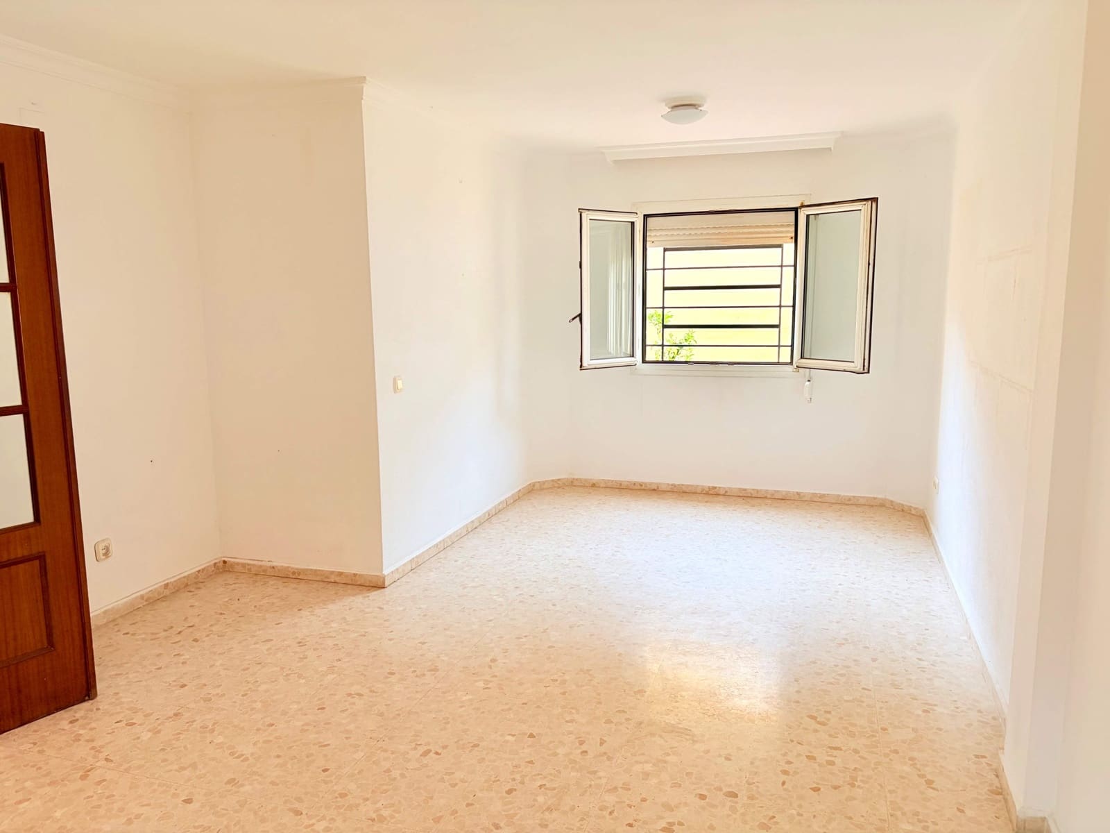 4 sovrum Radhus till salu i San Roque med garage - 250 000 € (Ref: 10004253)