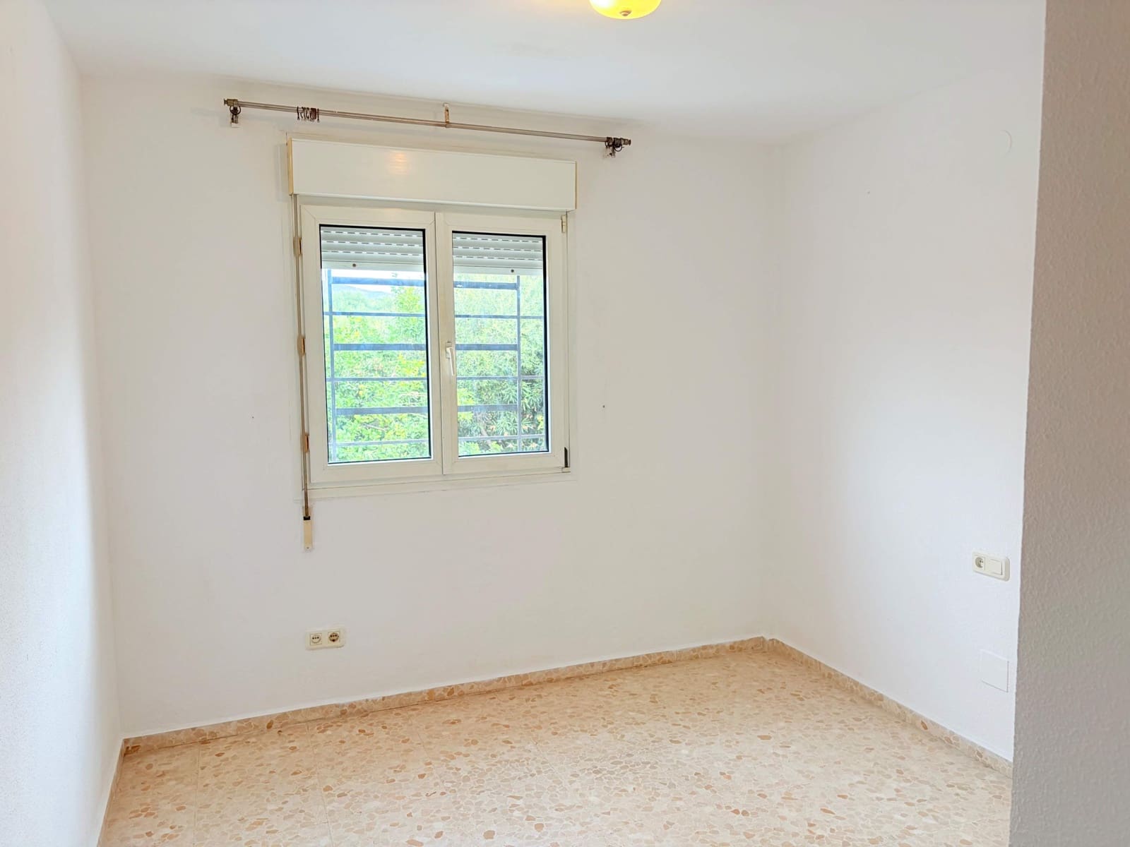 4 sovrum Radhus till salu i San Roque med garage - 250 000 € (Ref: 10004253)