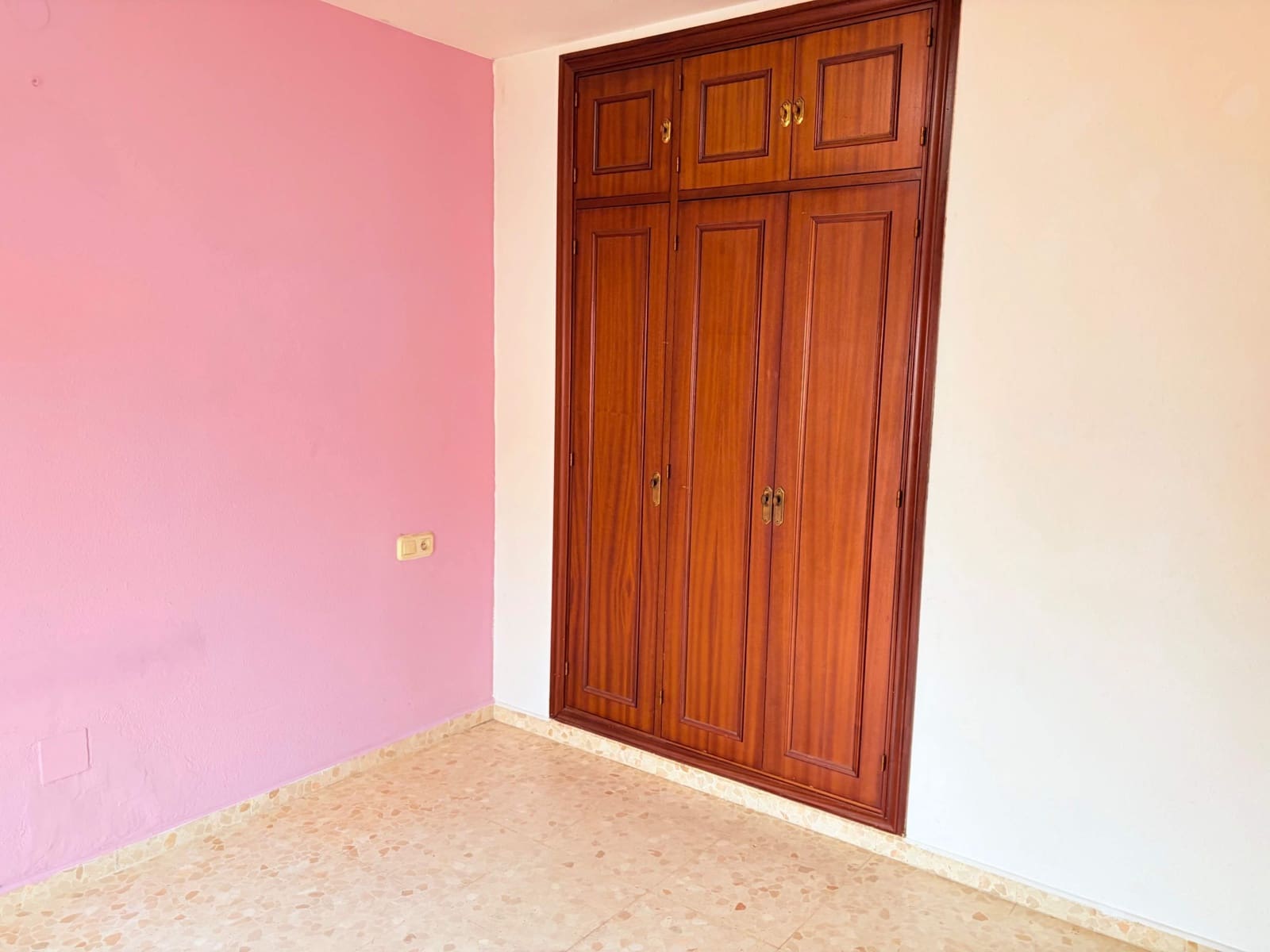 4 sovrum Radhus till salu i San Roque med garage - 250 000 € (Ref: 10004253)