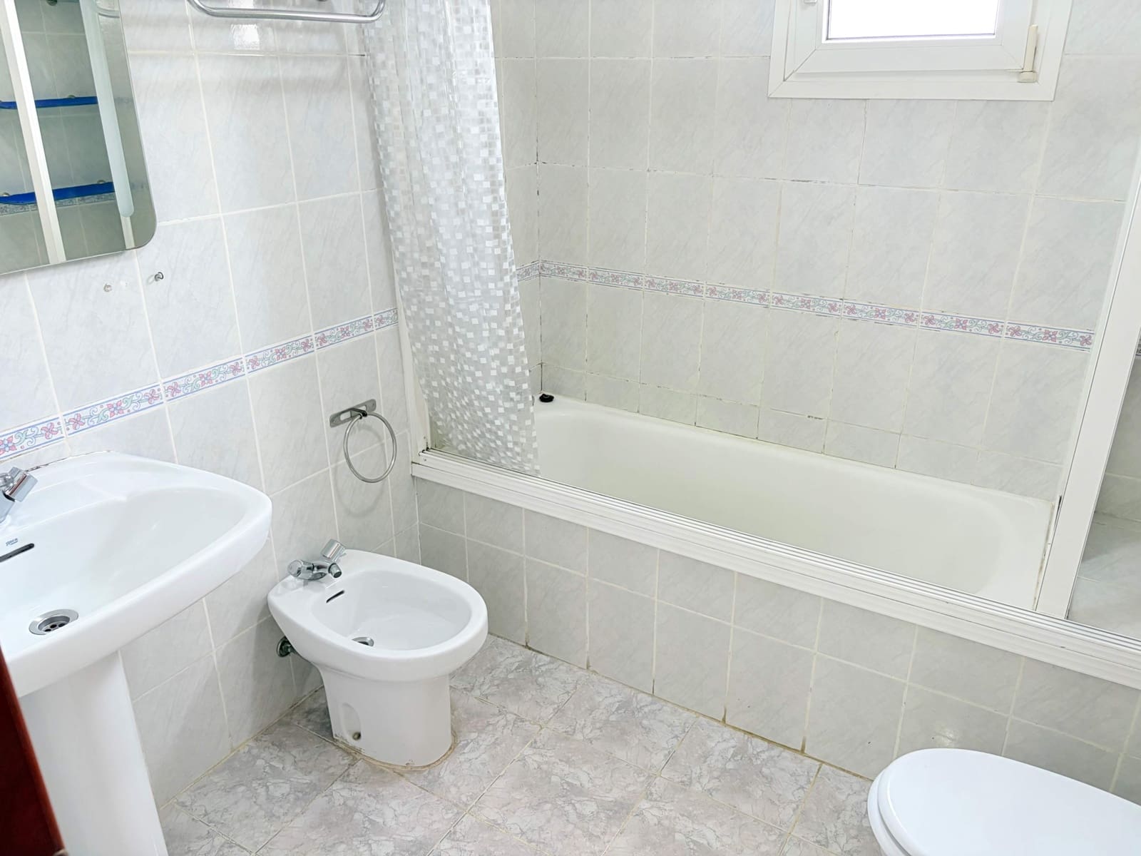 4 sovrum Radhus till salu i San Roque med garage - 250 000 € (Ref: 10004253)