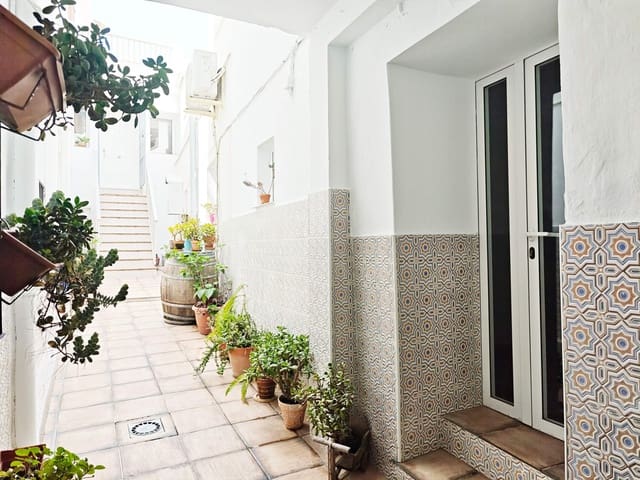 2 slaapkamer Appartement te koop in Algeciras - € 199.000 (Ref: 10013397)
