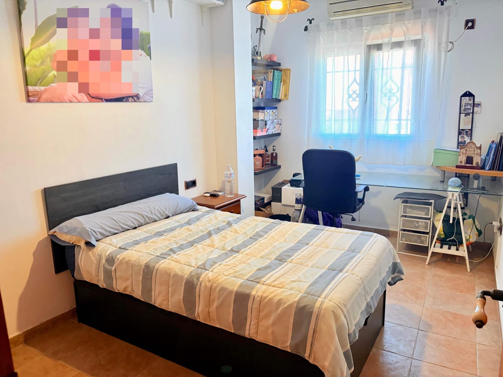 4 bedroom Townhouse for sale in La Linea de la Concepcion with garage - € 303,000 (Ref: 10017567)