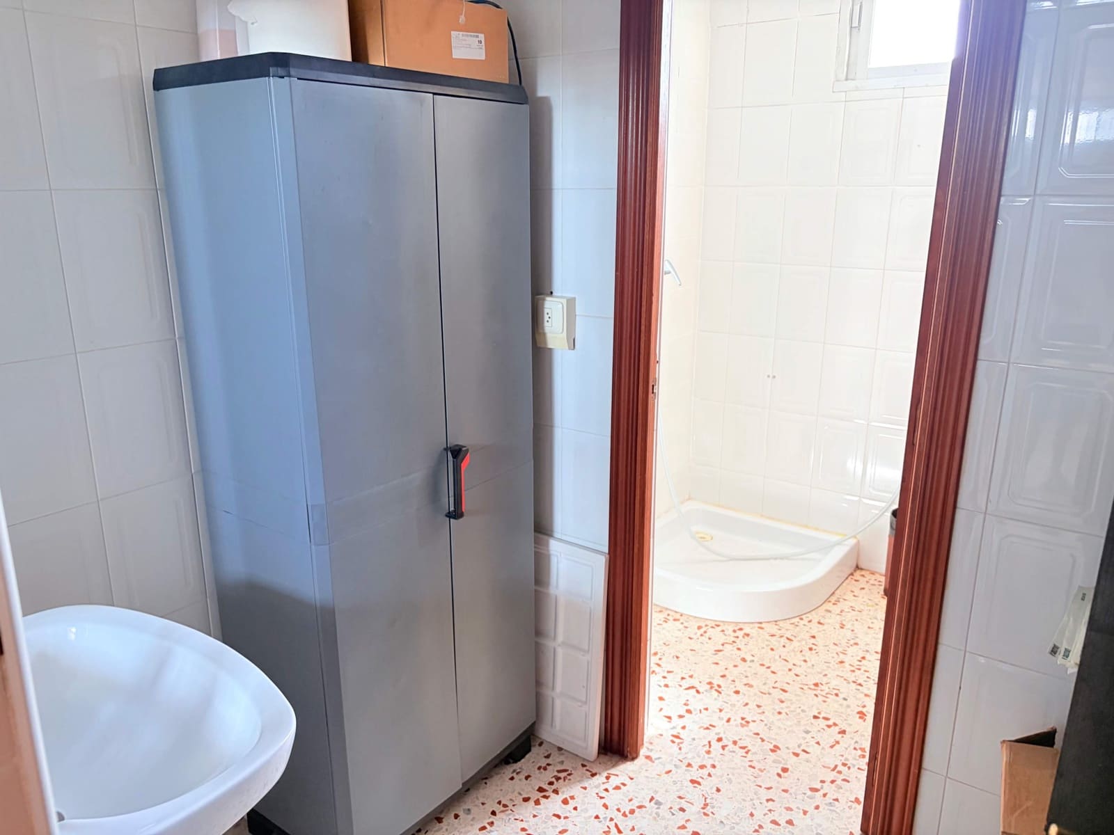 Biznes na sprzedaż w La Linea de la Concepcion - 1 100 000 € (Ref: 10018561)