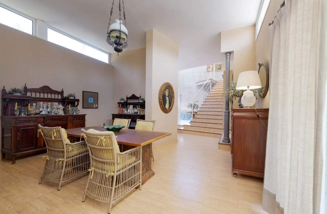 4 Zimmer Villa zu verkaufen in Guadacorte mit Pool Garage - 1.000.000 € (Ref: 10025677)