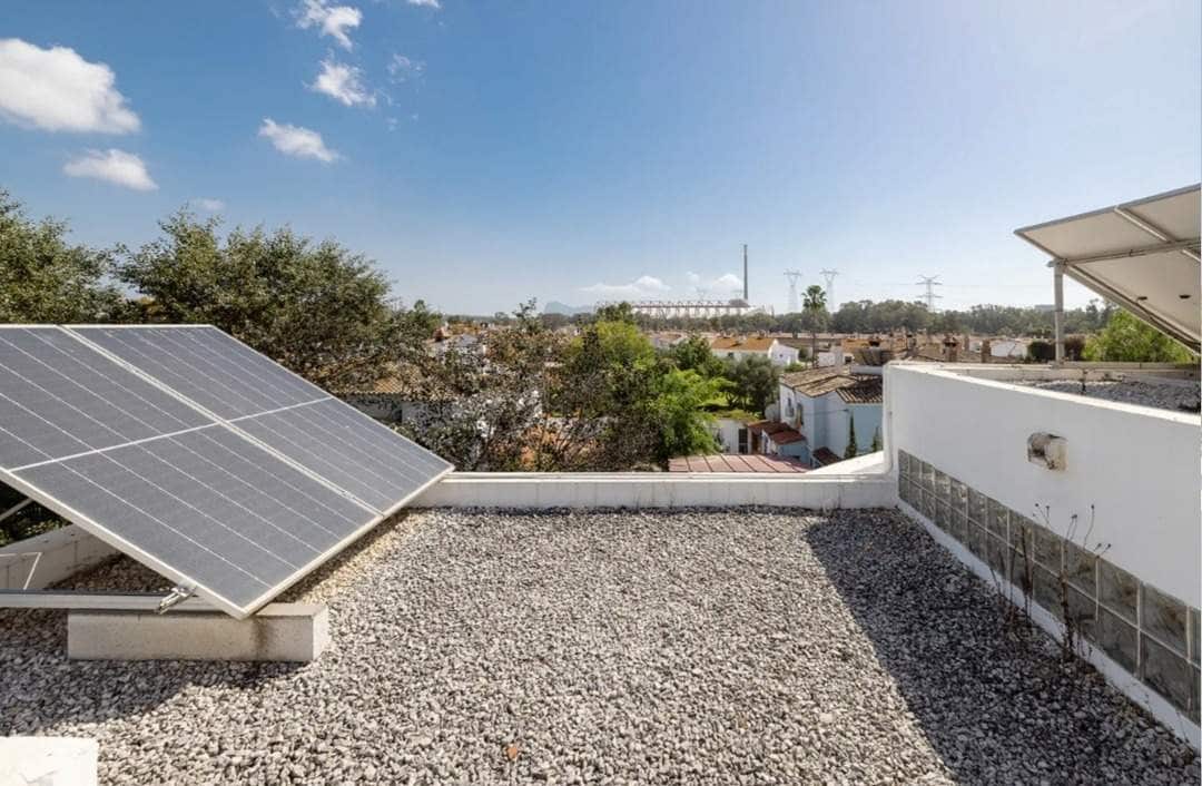 4 Zimmer Villa zu verkaufen in Guadacorte mit Pool Garage - 1.000.000 € (Ref: 10025677)