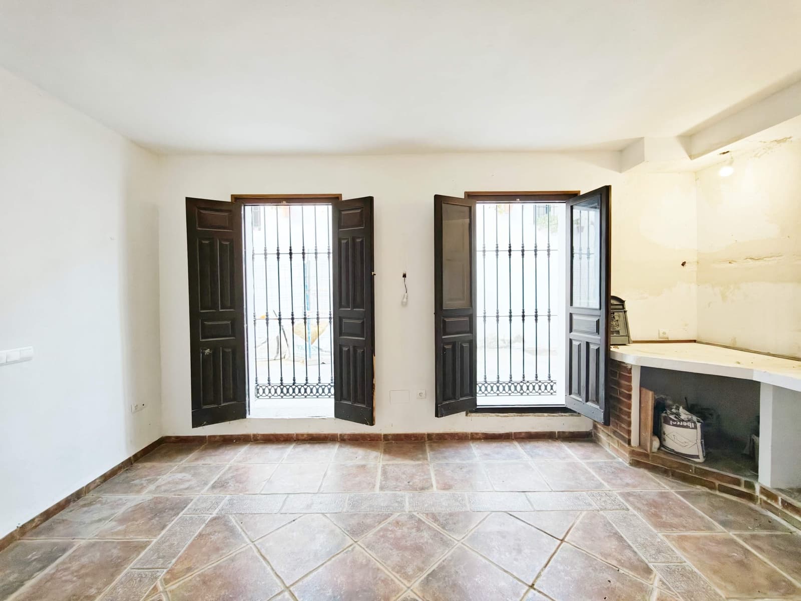 3 makuuhuone Omakotitalo myytävänä paikassa Los Barrios - 230 000 € (Ref: 10025678)