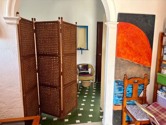 3 slaapkamer Huis te koop in La Línea de la Concepción - € 200.000 (Ref: 10027376)