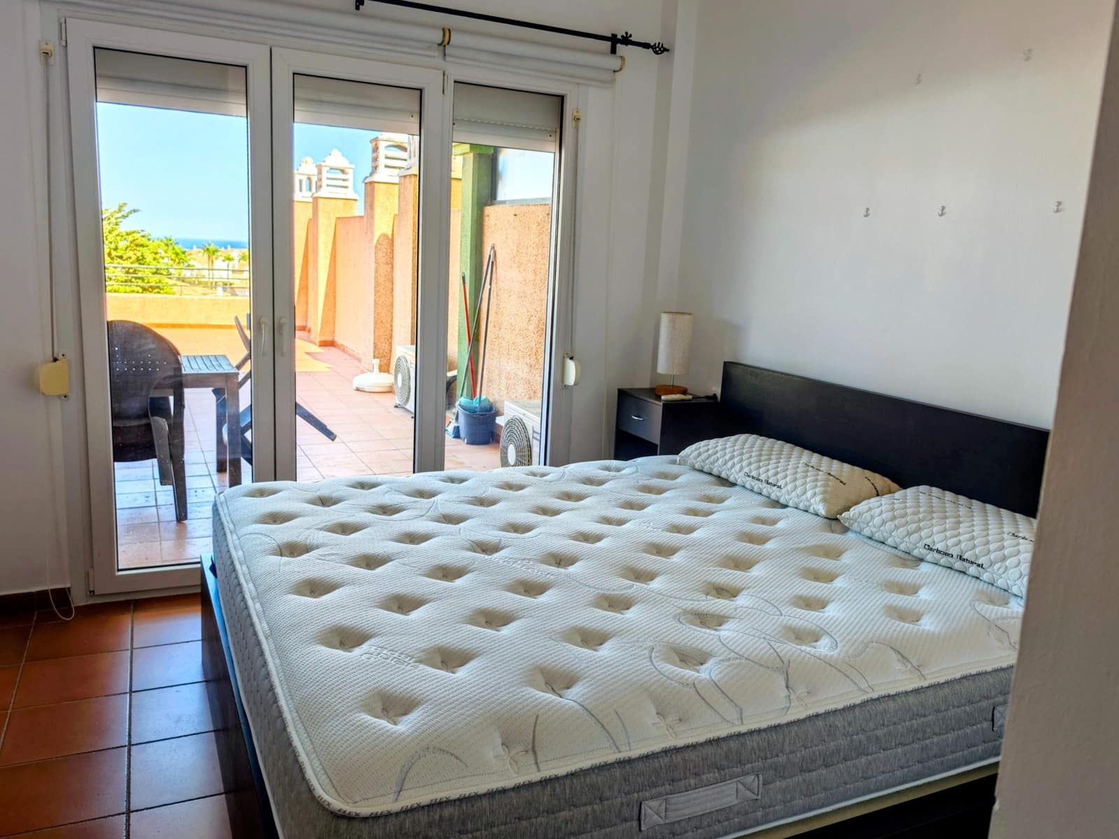Apartamento de 2 habitaciones en La Línea de la Concepción en venta con piscina - 245.000 € (Ref: 10028915)