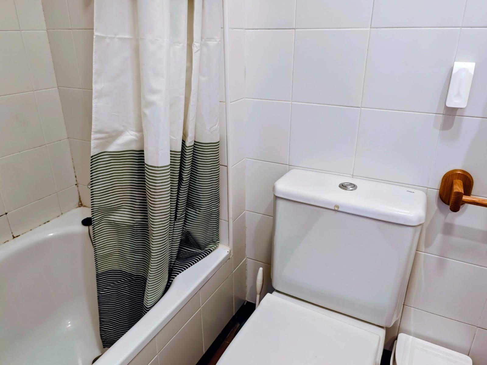 Apartamento de 2 habitaciones en La Línea de la Concepción en venta con piscina - 245.000 € (Ref: 10028915)