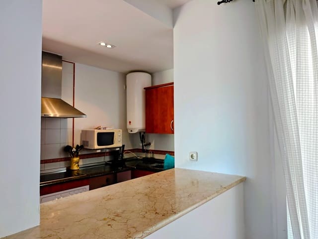 2 slaapkamer Appartement te huur in La Línea de la Concepción - € 1.150 (Ref: 10032109)