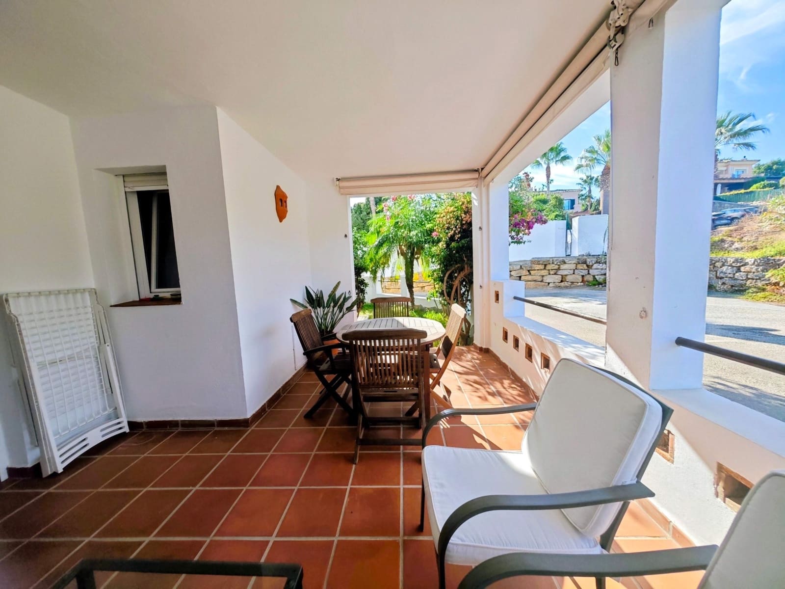 2 slaapkamer Appartement te huur in La Linea de la Concepcion met zwembad garage - € 1.150 (Ref: 10032109)