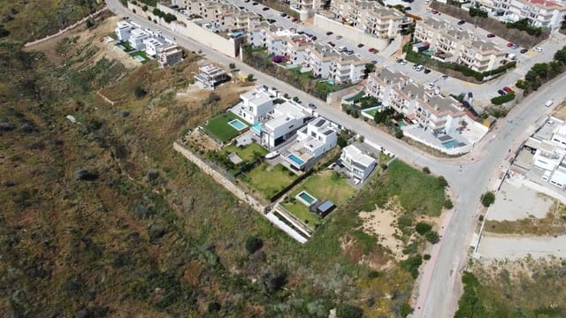 Działka budowlana na sprzedaż w La Línea de la Concepción - 219 000 € (Ref: 10034043)