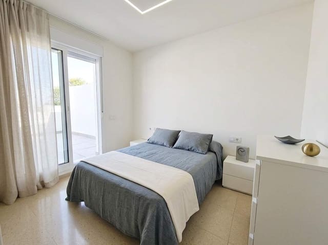 2 chambre Appartement à vendre à Algeciras avec piscine - 295 000 € (Ref: 10043097)