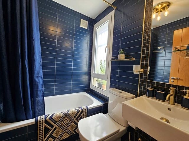 2 chambre Appartement à vendre à Algeciras avec piscine - 295 000 € (Ref: 10043097)