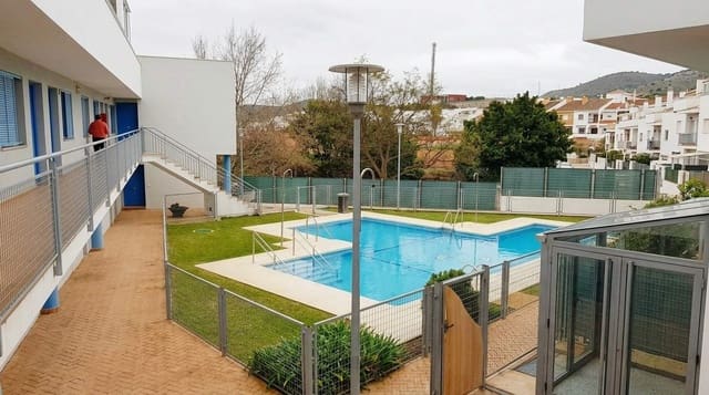 2 chambre Appartement à vendre à Algeciras avec piscine - 295 000 € (Ref: 10043097)