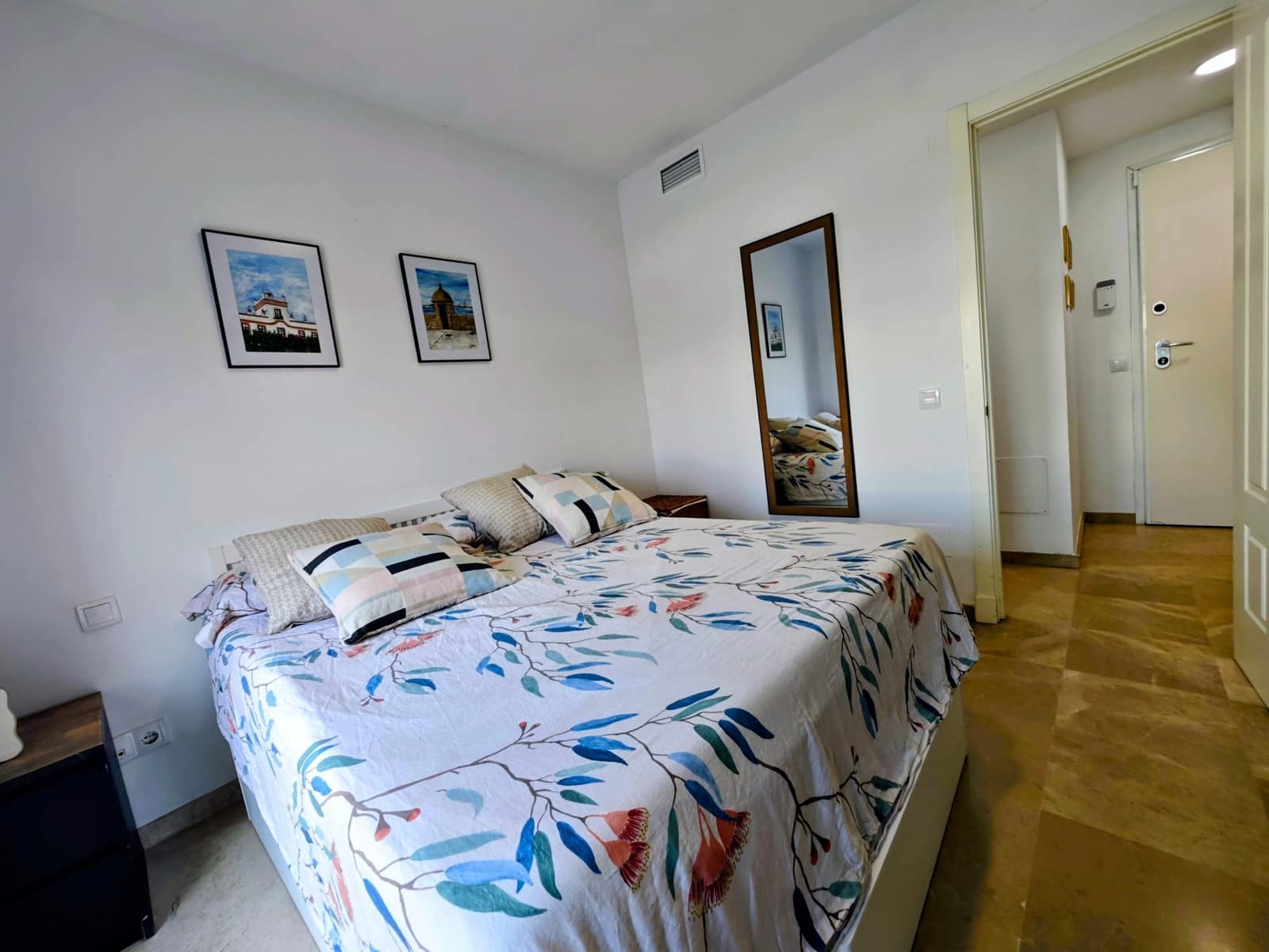 1 bedroom Penthouse for sale in Torreguadiaro with pool garage - € 395,000 (Ref: 10047396)