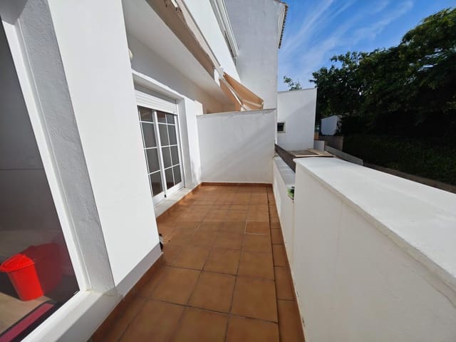 2 sypialnia Apartament do wynajęcia w La Línea de la Concepción z basenem garażem - 1 350 € (Ref: 10047397)