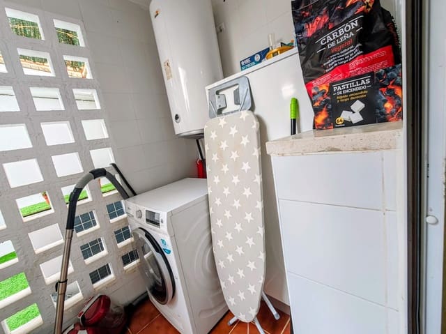 2 sypialnia Apartament do wynajęcia w La Alcaidesa z basenem garażem - 1 250 € (Ref: 10049372)