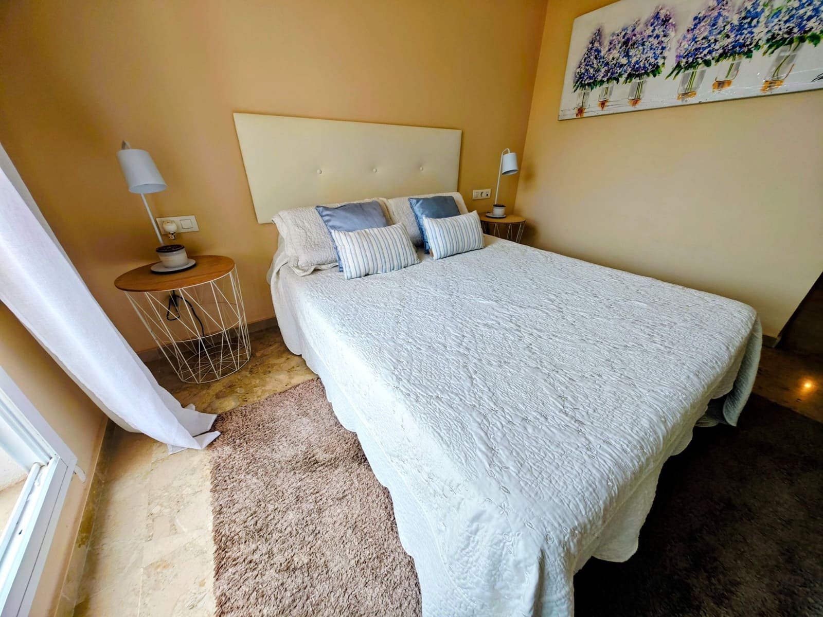 2 sypialnia Apartament do wynajęcia w La Alcaidesa z basenem garażem - 1 250 € (Ref: 10049372)