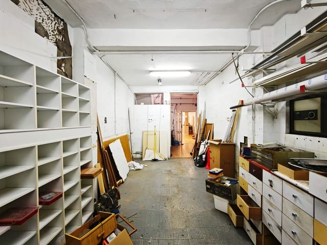 Erhverv til salg i Algeciras - € 125.000 (Ref: 10050327)