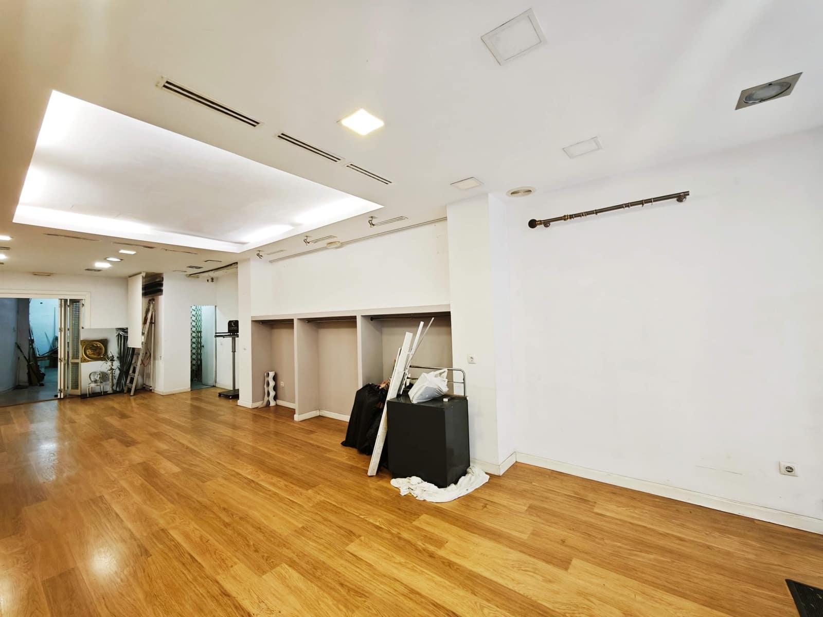 Erhverv til salg i Algeciras - € 125.000 (Ref: 10050327)