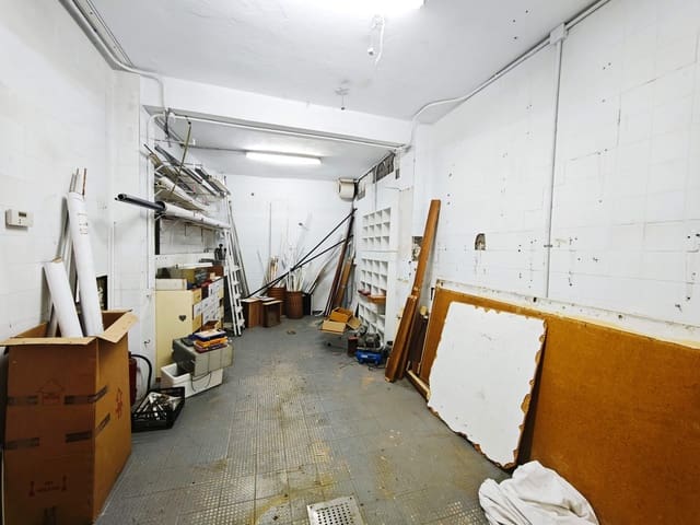 Erhverv til salg i Algeciras - € 125.000 (Ref: 10050327)
