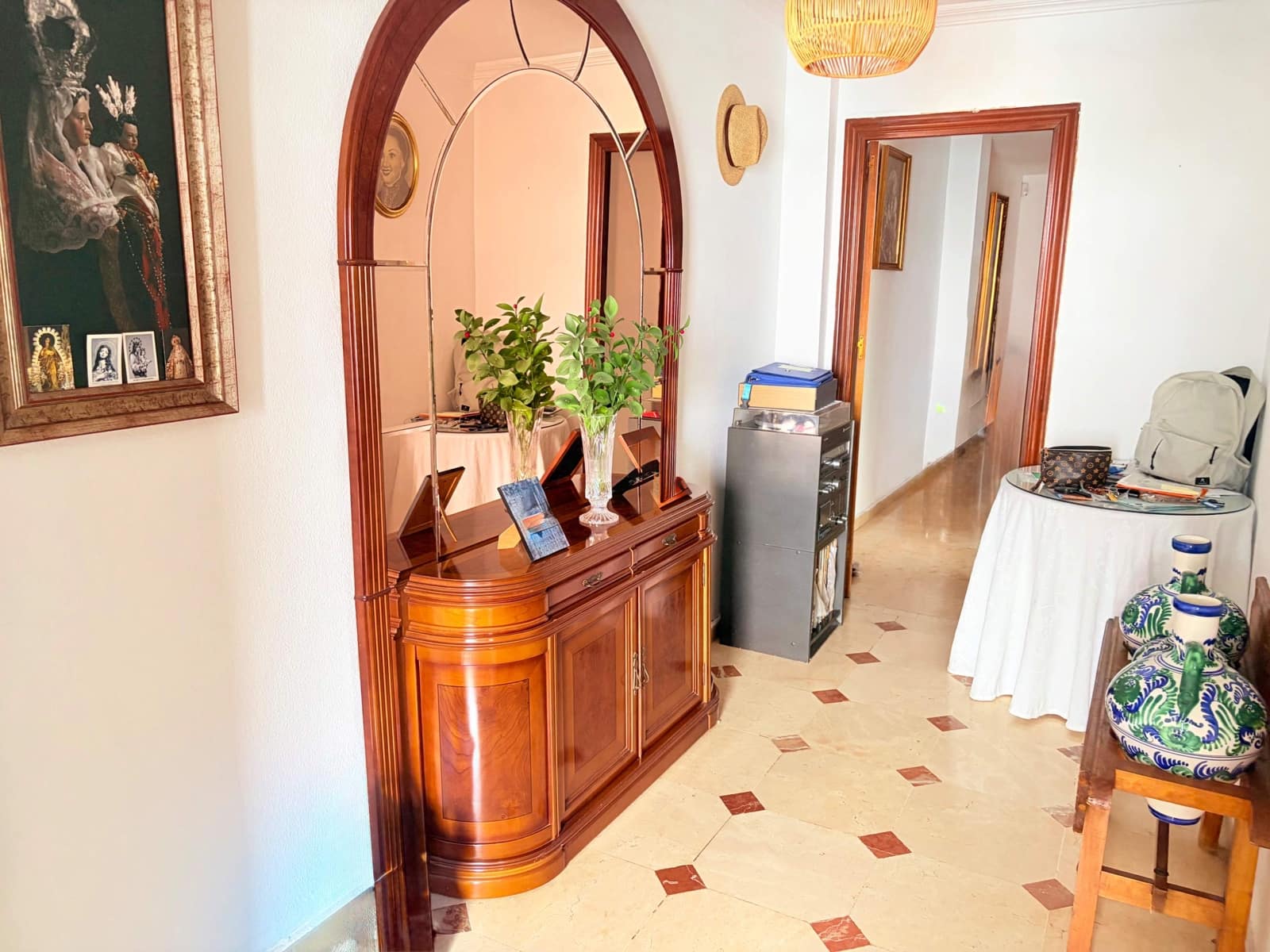 4 soveværelse Lejlighed til salg i La Linea de la Concepcion - € 375.000 (Ref: 10055356)