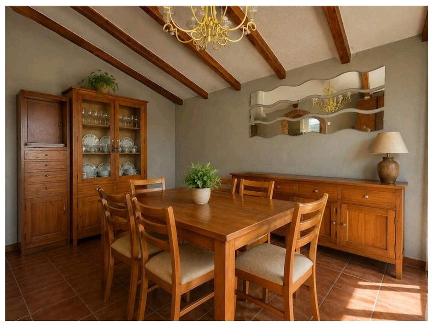 4 bedroom Villa for sale in Guadacorte with pool garage - € 380,000 (Ref: 10071825)