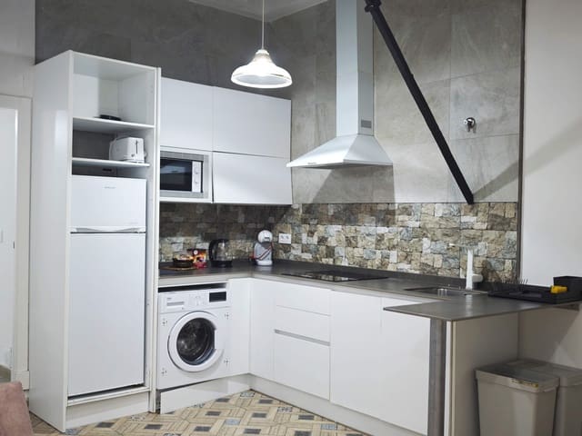 2 Zimmer Apartment zu verkaufen in Centro Histórico, Cádiz Stadt - 240.000 € (Ref: 10072610)