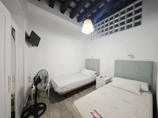 2 Zimmer Apartment zu verkaufen in Centro Histórico, Cádiz Stadt - 240.000 € (Ref: 10072610)