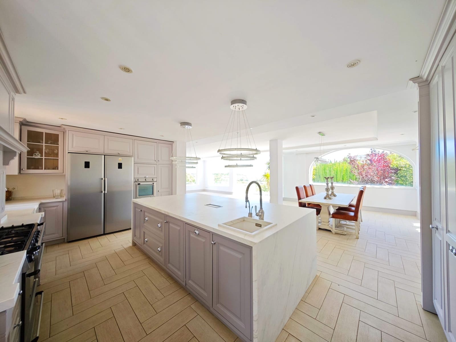 Chalet de 6 habitaciones en Sotogrande en venta con piscina garaje - 1.750.000 € (Ref: 10077318)