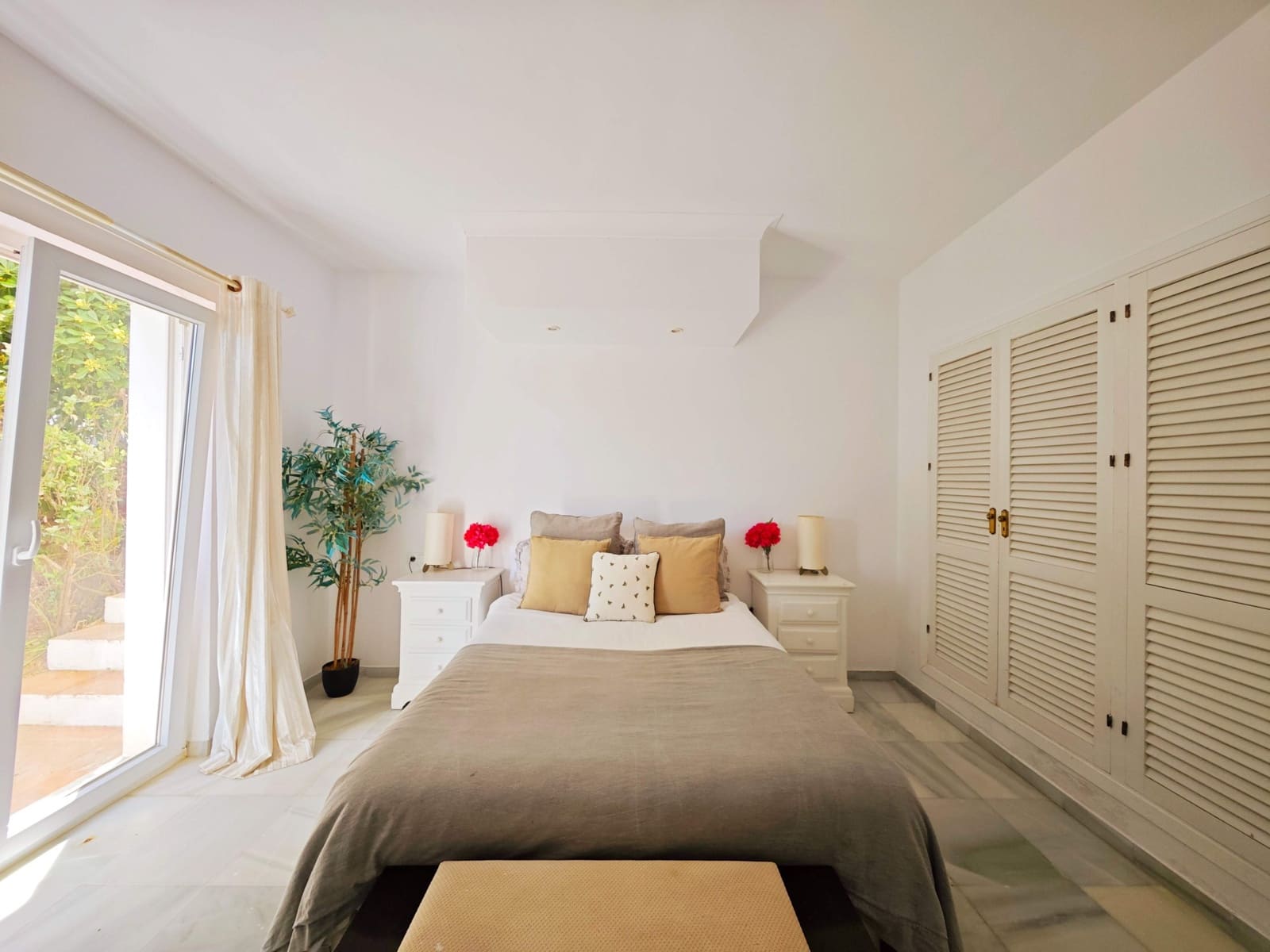 Chalet de 6 habitaciones en Sotogrande en venta con piscina garaje - 1.750.000 € (Ref: 10077318)