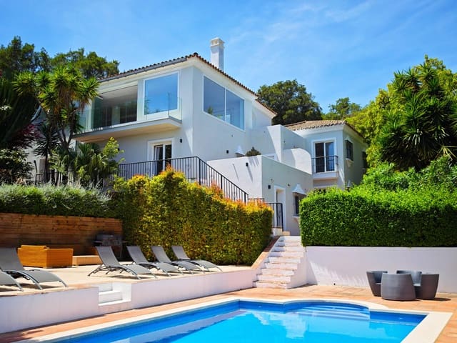Chalet de 6 habitaciones en Sotogrande Alto, San Roque en venta con piscina garaje - 1.750.000 € (Ref: 10077318)