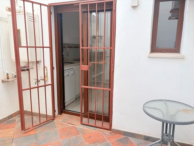 2 soverom Rekkehus til salgs i La Línea de la Concepción - € 235 000 (Ref: 10088766)